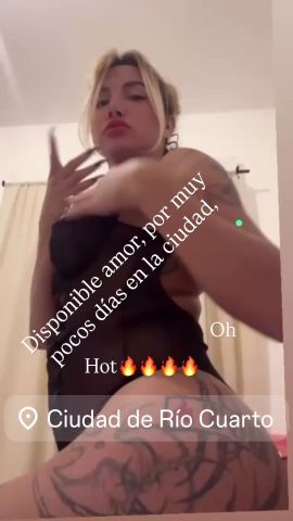 Dariana hot