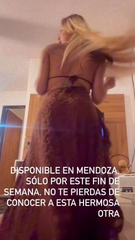 Dariana hot