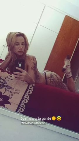 Dariana hot