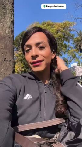 Isabella Hot