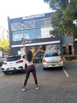 Isabella Hot