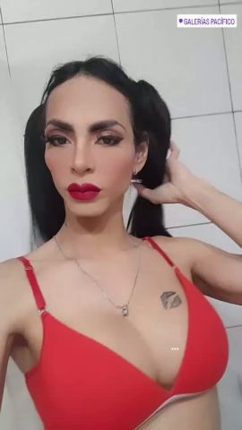 Isabella Hot