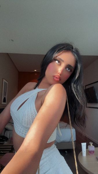 Acompanhante Trans Aïcha em Milano