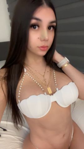 Samantha Clint