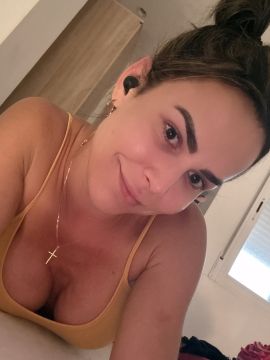 Leona Z