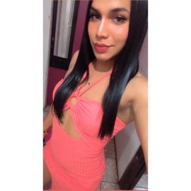 Genesis Caceres 