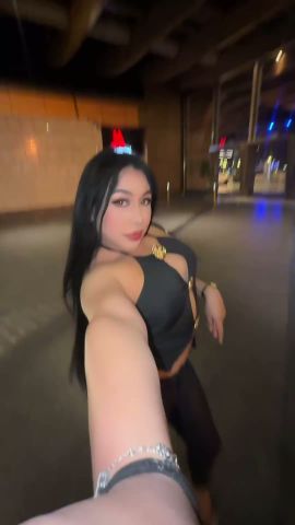  Isabella Pandora