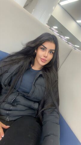 Karlita Real