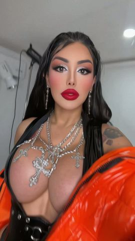 Karlita Real