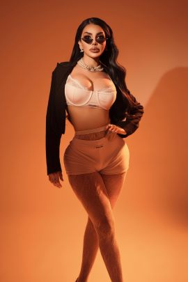Karlita Real