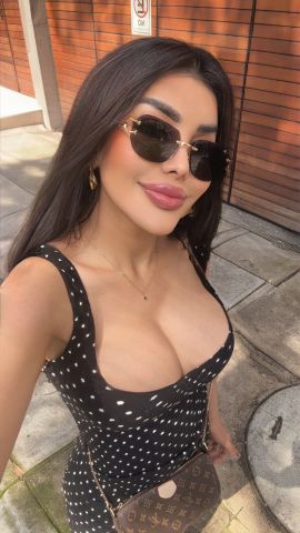 Karlita Real