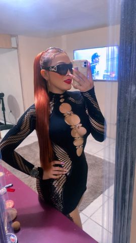 Amelia Velvet