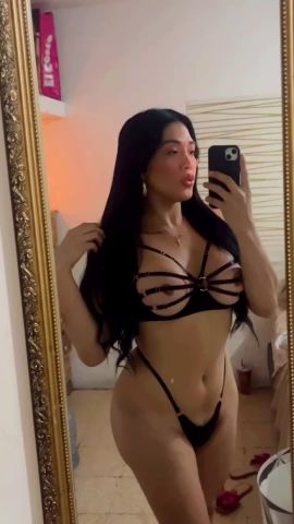 Amelia Velvet