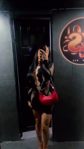 Amelia Velvet