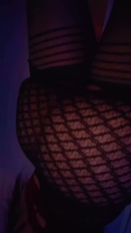 Hilary XL Domination