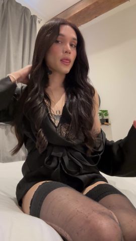 Julia Brunette