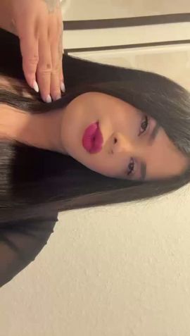Mia Fernandez 