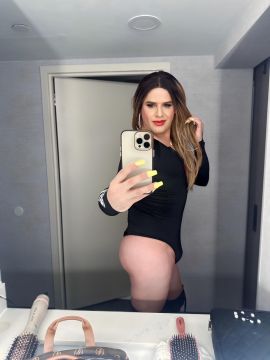  Latina girl from DC 