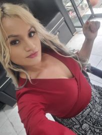 Bianca de la Cruz 
