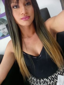 Bianca de la Cruz 