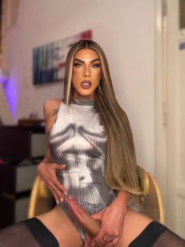 Dafinny Doll