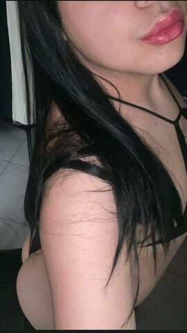 Mia Nicole G