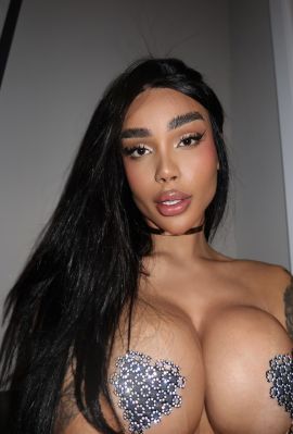 Yasmin Andrade XXL