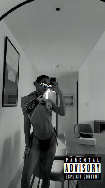 Hello baby, are u ok? 

I’m Ludovica, 20yo, I’m Brazilian, I’m both. 

I like enjoy the moment, foreplay, no rush.