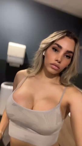 Paola Lopez