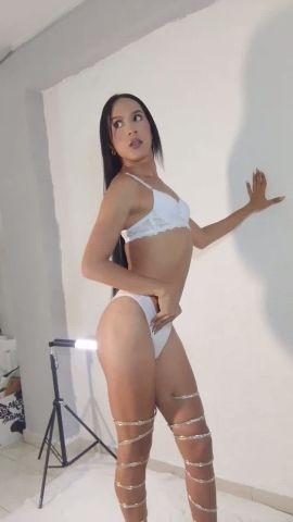 Mia 
