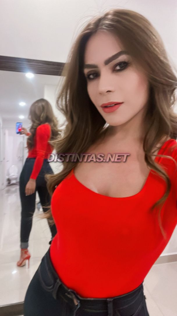 Jimena Greys