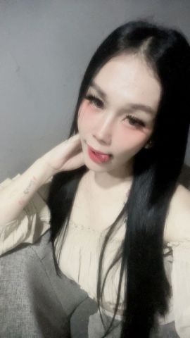 Anggi ladyboy