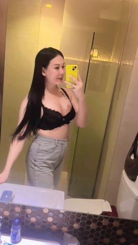 Anggi ladyboy