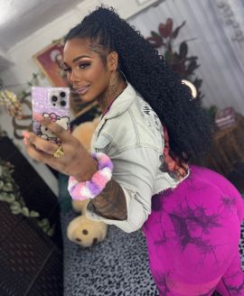 Isabella Ts