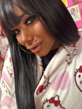 Isabella Ts
