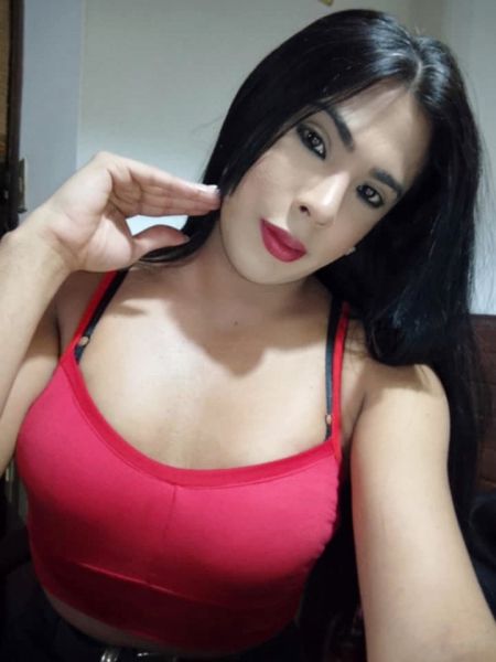 Holaaa caballeros muy  buenas a todos soy 
 nueva en esta pagina soy de caracas el centro soy una chica extrovertida sexosa morbosa full lechera fetichista y amante de los PIES y los hombres nalgones y acuerpados soy de inventar  amarres juegos eroticos  mucha lenceria fantacias de travestir a clientes q se sientan complacidos en explorar y verse  femeninas con difraces  totalmente natural como me vez en foto alta delgada cabello NATURAL Super  amorosa  trato de novia amante  y SUMISA Bien educada y tratable 100% versatil sin tabu abierta a todas las locuras q pasen por tu cabeza  sere todo lo q buscas una chica muy dosis y complaciente o una niña muy mala para hacerte cumplir todas tus fantacias mas sucias conmigo puedes jugar dirvertirte y siempre contar con una muy buena compañia y tener excelentes conversaciones  lo cortes no quita lo valiente animate q lo rico se hace esperar 