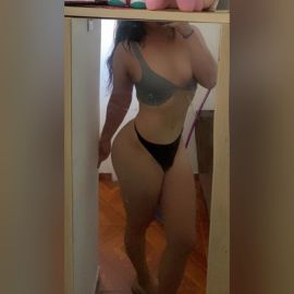 Mia Angeles