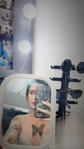 Mia