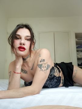 Victoria M