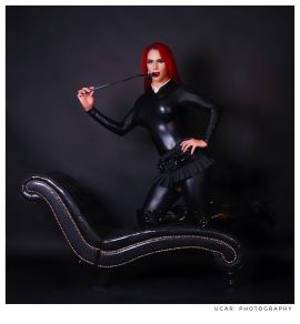 Samantha Hot