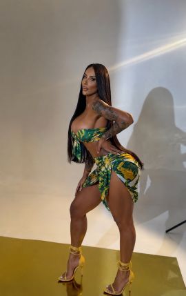 TS Jhennifer 