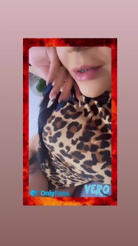 Veronica  Real