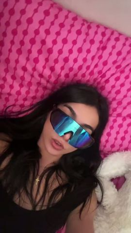 Mia