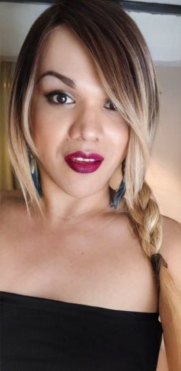 MORENITA DOTADA