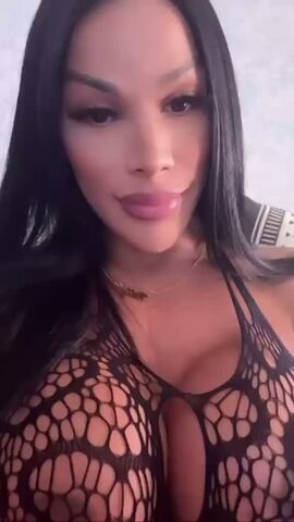 Alexandra Hernandez