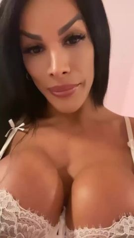 Alexandra Hernandez
