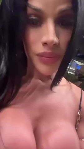Alexandra Hernandez