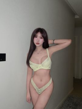 YeNi ladyboy 