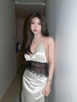 YeNi ladyboy 