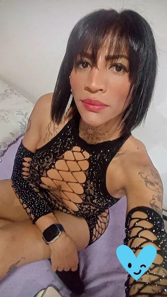 Hola soy andy  una linda y bella chica trans de 26 años para conplacerte en cualquier fetiche y fantasía que quieras hacer estoy dispuesta para ti ven y disfrutemos un poco de full sexo y ful penetracion Con buena Dotación Y un cuerpo muy delicado y muy femenino Te espero Consultame bebe 🔥😈🔥